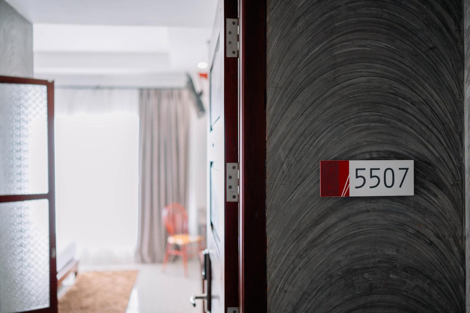 S 2 Modern Boutique Hotel Vientiane Eksteriør bilde